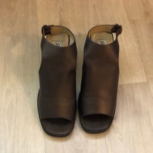 Seychelles Brown Ankle Strap Stack Sandals